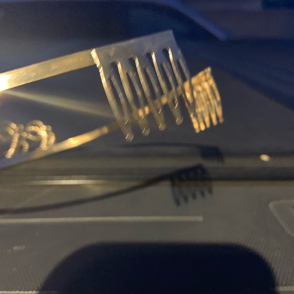 “The big 30”gold plated crown - Picture 5 of 5